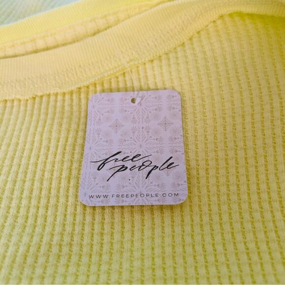 Free People We The Free Microphone Drop Thermal XS NWT - Picture 7 of 8